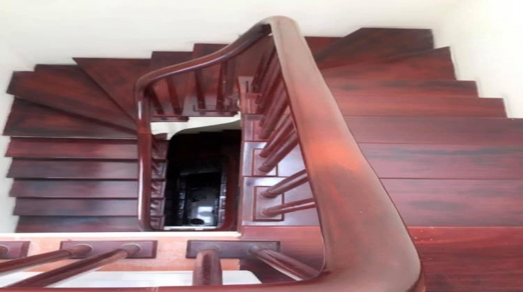 CHO THUÊ NHÀ NGÕ Ô TÔ TÂN MAI, 60M2, 2 TẦNG, 2 NGỦ, Ở GĐ, NHÓM ĐI LÀM 6 NGƯỜI.